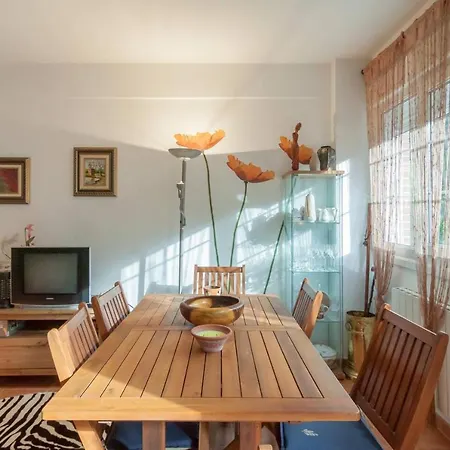 בקתה Chalet With 2 Bedrooms In Bustablado With Wonderful Mountain View And Enclosed Garden *