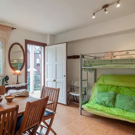 בקתה Chalet With 2 Bedrooms In Bustablado With Wonderful Mountain View And Enclosed Garden El Avellanal