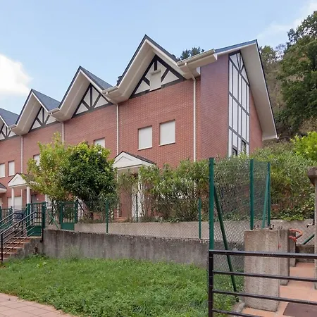 Chalet With 2 Bedrooms In Bustablado With Wonderful Mountain View And Enclosed Garden