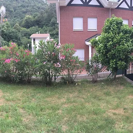 Chalet With 2 Bedrooms In Bustablado With Wonderful Mountain View And Enclosed Garden *